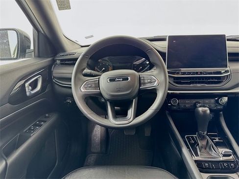 Used 2024 Jeep Compass Trailhawk image 21