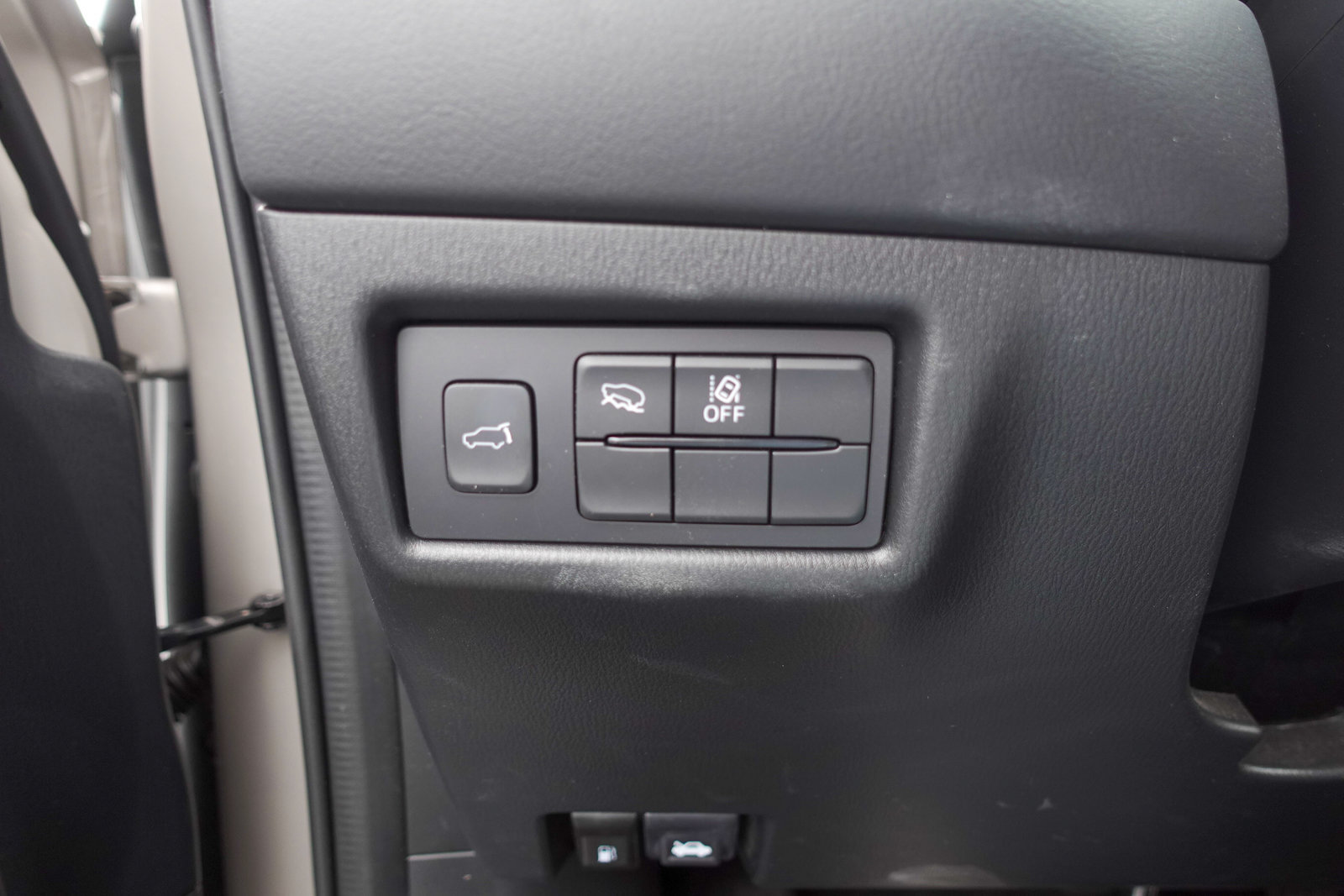 Certified 2025 MAZDA CX-5 AWD 2.5 S w/ Preferred Package image 18