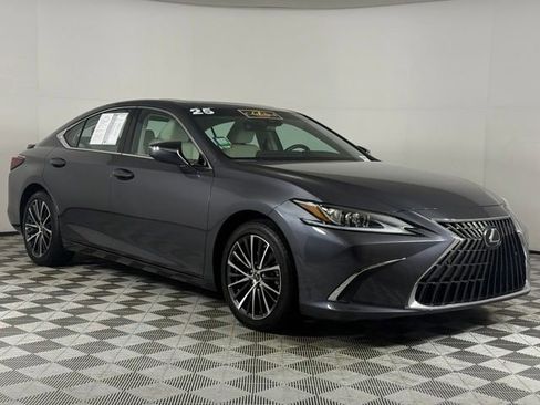 Certified 2025 Lexus ES 300h w/ Premium Package FWD image 10
