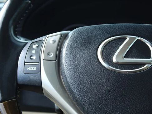 Used 2013 Lexus ES 350 w/ Luxury Pkg FWD image 14