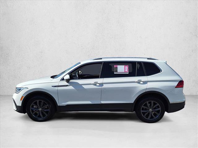 Used 2024 Volkswagen Tiguan SE AWD/4WD image 9