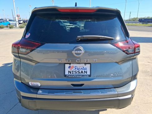 New 2026 Nissan Rogue SV image 5