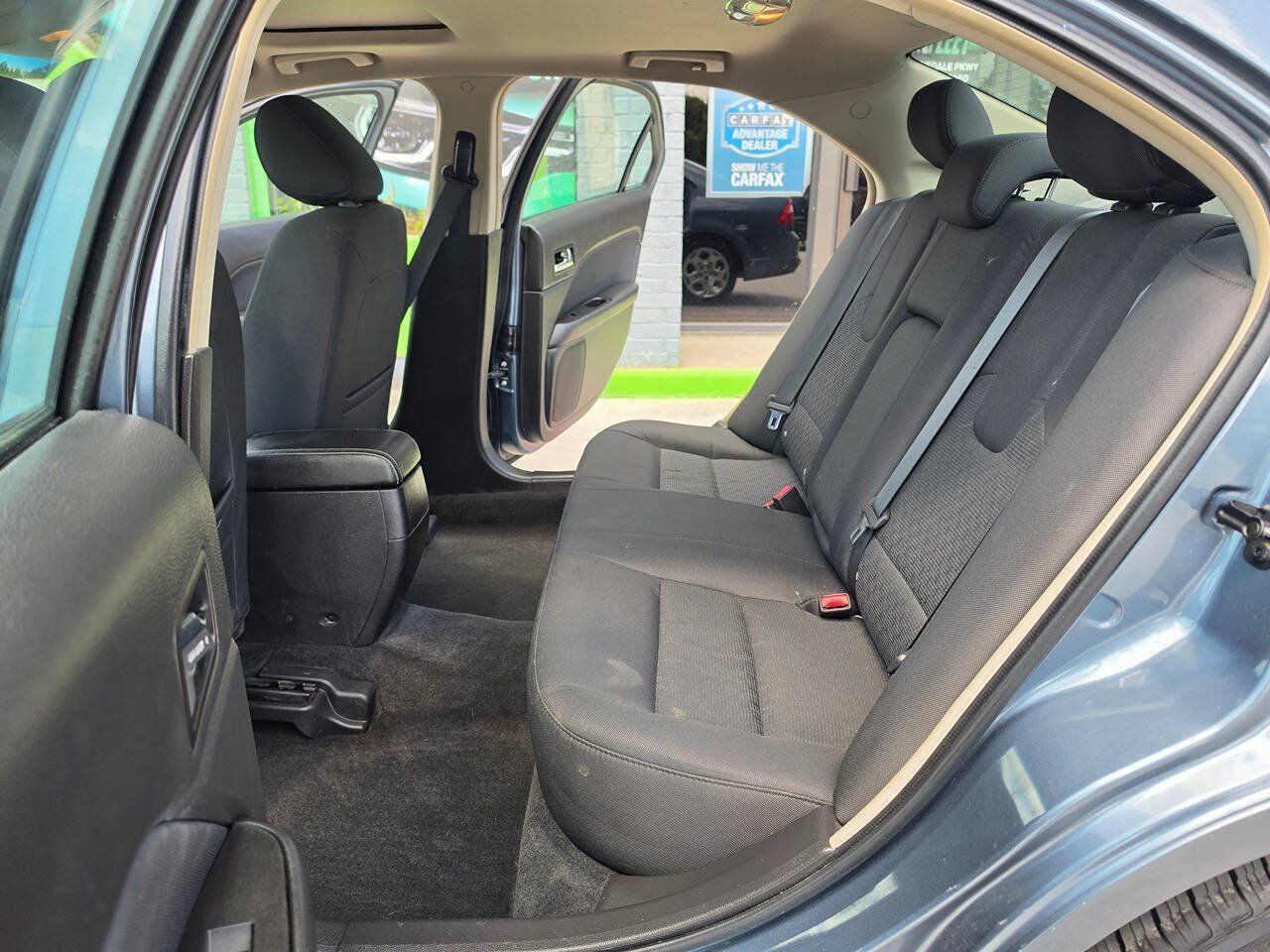 Used 2011 Ford Fusion SE w/ 202A Rapid Spec Order Code FWD image 21