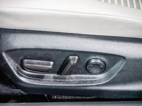 Certified 2023 Toyota Camry SE w/ Convenience Package image 20