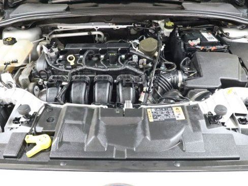 Used 2015 Ford Focus Titanium FWD image 21