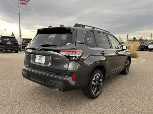 Used 2025 Subaru Forester Limited w/ Popular Package #2 image 9