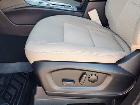 Used 2023 Ford Explorer XLT image 26