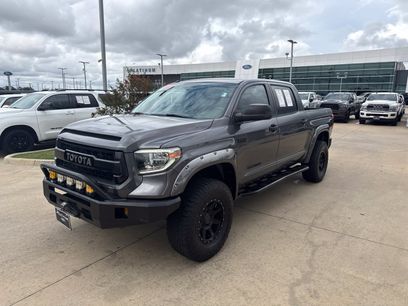 Used 2016 Toyota Tundra SR5 w/ SR5 Upgrade Package