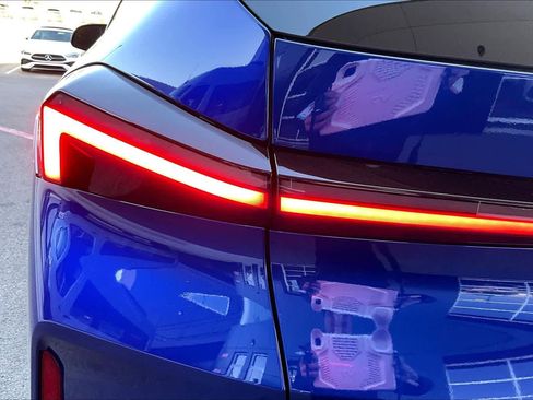 Used 2025 BMW XM image 27