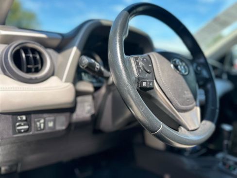 Used 2017 Toyota RAV4 Limited FWD image 12