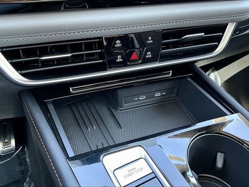 New 2026 Volkswagen Atlas Peak Edition AWD/4WD image 15