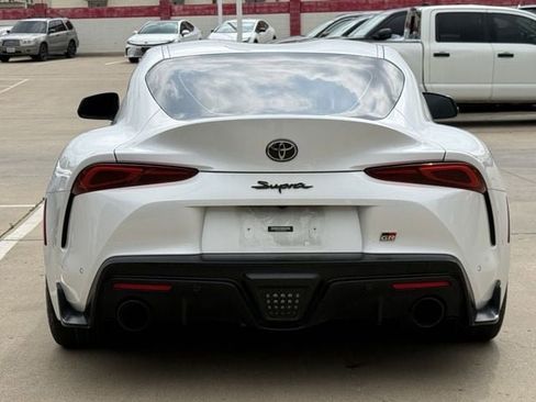 Used 2021 Toyota Supra Premium w/ Driver Assist Package RWD image 5