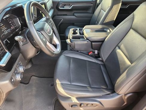 Used 2025 GMC Sierra 1500 SLT AWD/4WD image 13