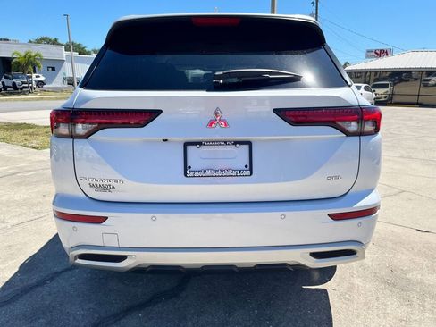 Used 2023 Mitsubishi Outlander SEL FWD image 4