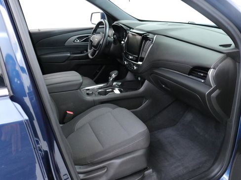 Used 2023 Chevrolet Traverse LT w/ LPO, Floor Liner Package image 28
