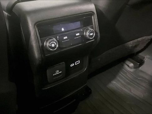 Used 2021 GMC Acadia SLE w/ Driver Convenience Package image 26