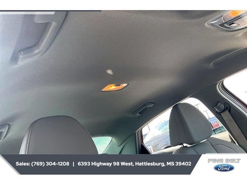 Used 2023 Hyundai Elantra SEL w/ Convenience Package FWD image 16