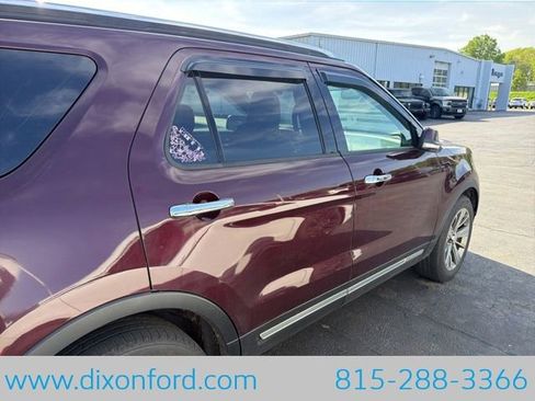 Used 2018 Ford Explorer Limited w/ Equipment Group 301A AWD/4WD image 8