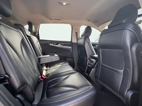 Used 2022 Lincoln Nautilus FWD image 27