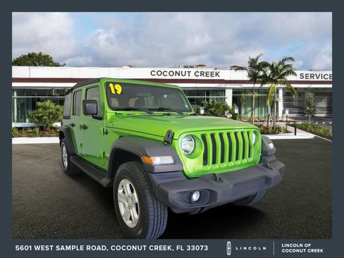 Used 2019 Jeep Wrangler Unlimited Sport S AWD/4WD image 1