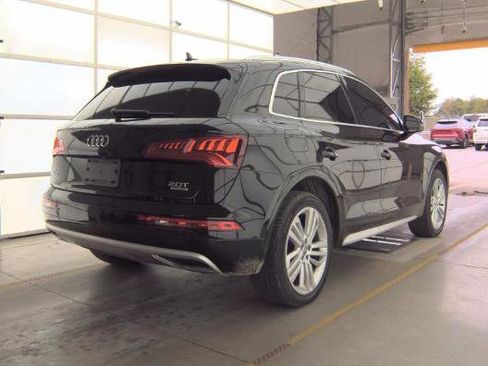 Used 2018 Audi Q5 2.0T Premium Plus w/ Premium Plus Package AWD/4WD image 2