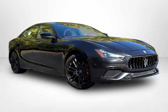 Used 2022 Maserati Ghibli Modena RWD image 3