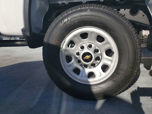 New 2026 Chevrolet Silverado 2500 W/T w/ WT Convenience Package image 5