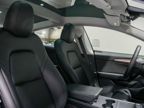 Used 2023 Tesla Model 3 Standard Range RWD image 22