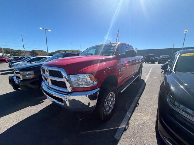 Used 2018 RAM 2500 Tradesman w/ Chrome Appearance Group AWD/4WD image 4
