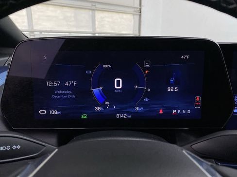 Used 2025 Chevrolet Equinox EV LT w/ Convenience Package image 26