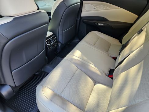 Used 2025 Lexus RX 350 FWD w/ Convenience Package image 28