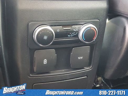Used 2022 Ford Explorer XLT image 13