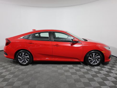 Used 2018 Honda Civic EX image 4