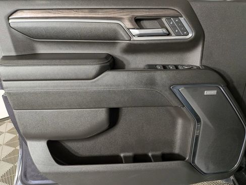 Certified 2024 Chevrolet Silverado 2500 LTZ w/ LTZ Plus Package image 15