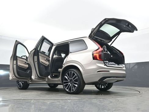 New 2026 Volvo XC90 B6 Ultra w/ Protection Package Premier image 57