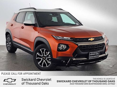 Used 2023 Chevrolet TrailBlazer ACTIV w/ Sun and Liftgate Package FWD image 1