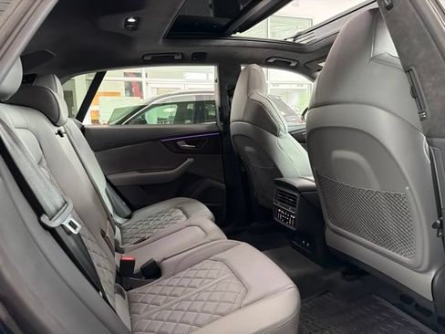 Used 2022 Audi SQ8 Premium Plus w/ Executive Package AWD/4WD image 12