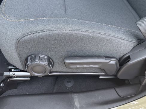 New 2026 Jeep Gladiator Sport AWD/4WD image 15