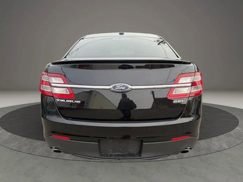 Used 2018 Ford Taurus SEL w/ Equipment Group 201A image 6
