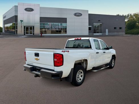 Used 2018 Chevrolet Silverado 1500 W/T AWD/4WD image 11