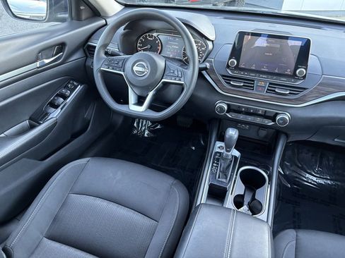 Used 2023 Nissan Altima 2.5 SV image 22