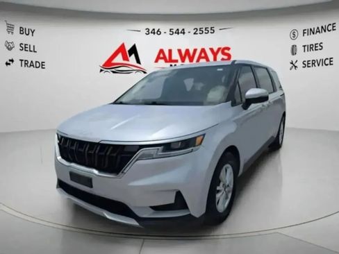 Used 2022 Kia Carnival LX FWD image 2