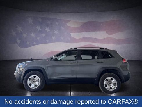 Used 2019 Jeep Cherokee Trailhawk AWD/4WD image 2