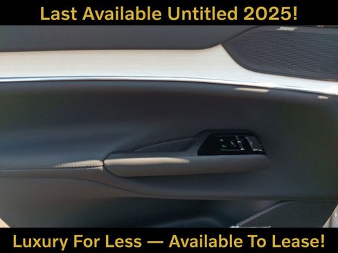 Certified 2025 Volvo EX90 Ultra AWD/4WD image 12