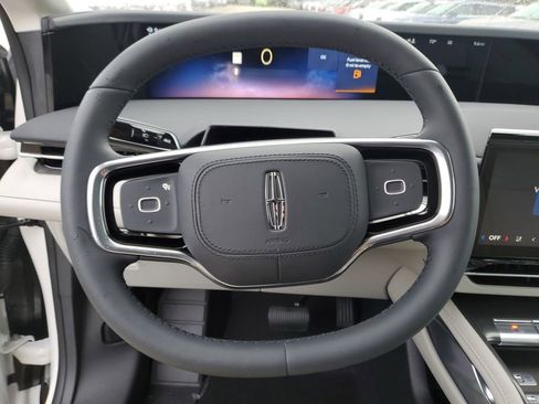 New 2026 Lincoln Nautilus Premier AWD/4WD image 23
