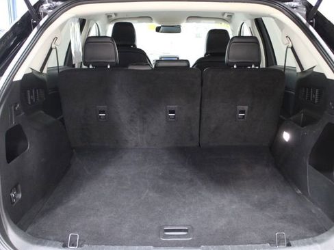 Used 2024 Ford Edge SEL image 13