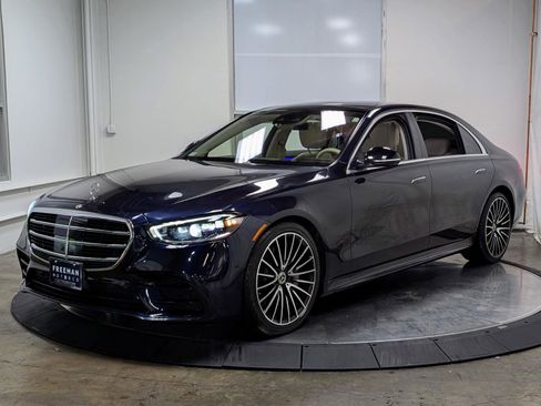 Used 2022 Mercedes-Benz S 500 4MATIC image 4