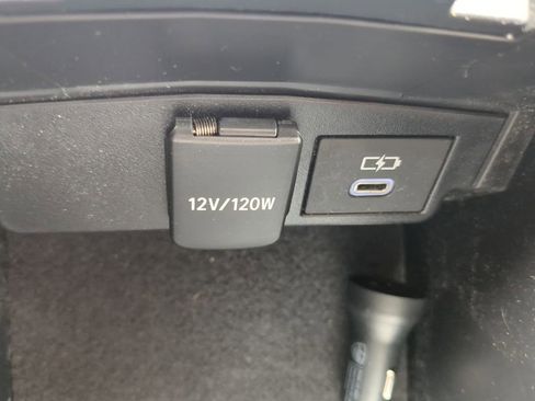 Used 2023 Toyota Corolla LE image 27