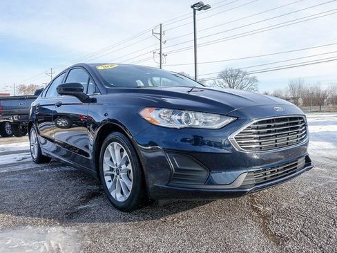 Used 2020 Ford Fusion SE image 25