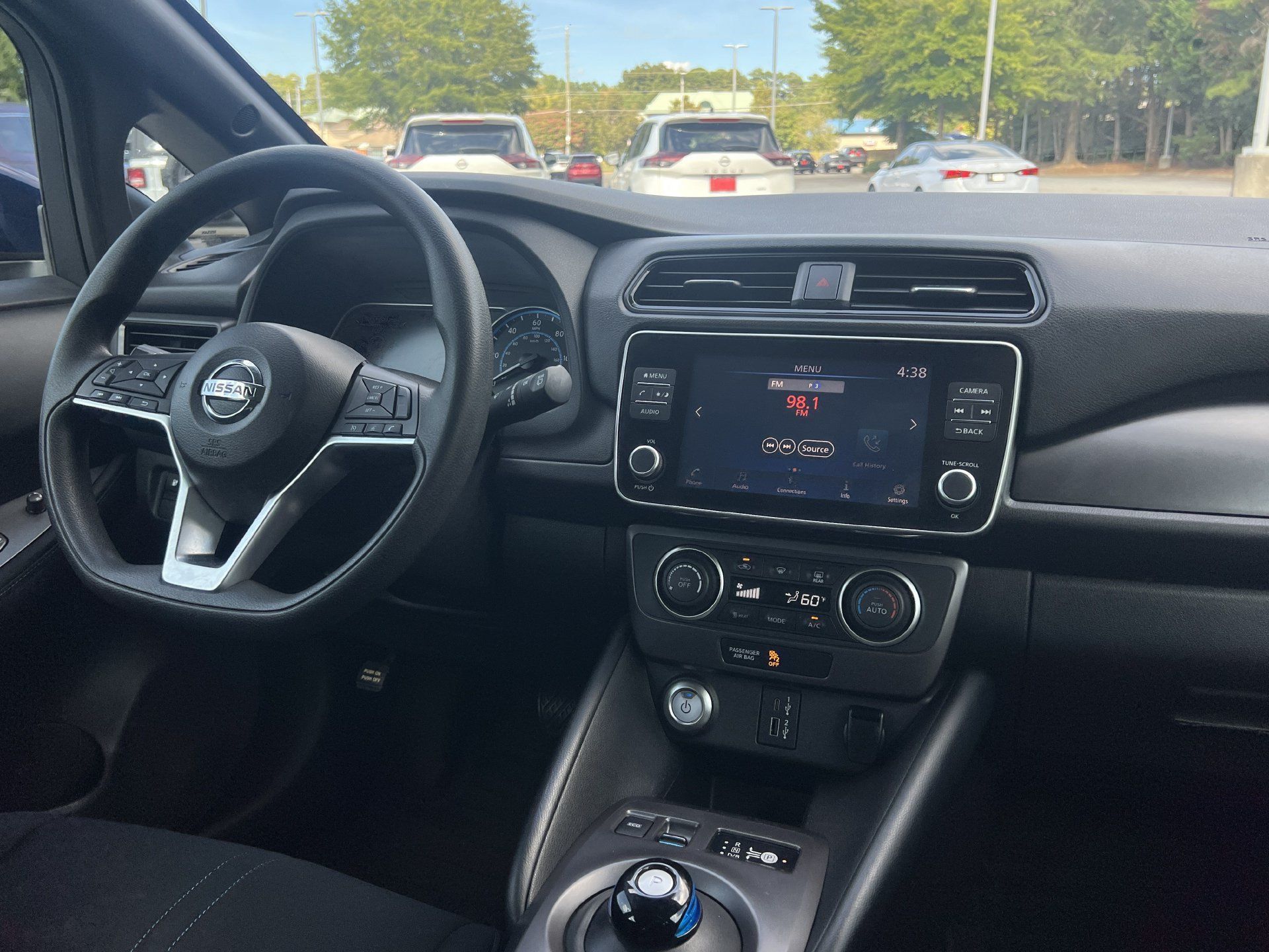 Used 2021 Nissan Leaf S w/ S Charge Package FWD image 3
